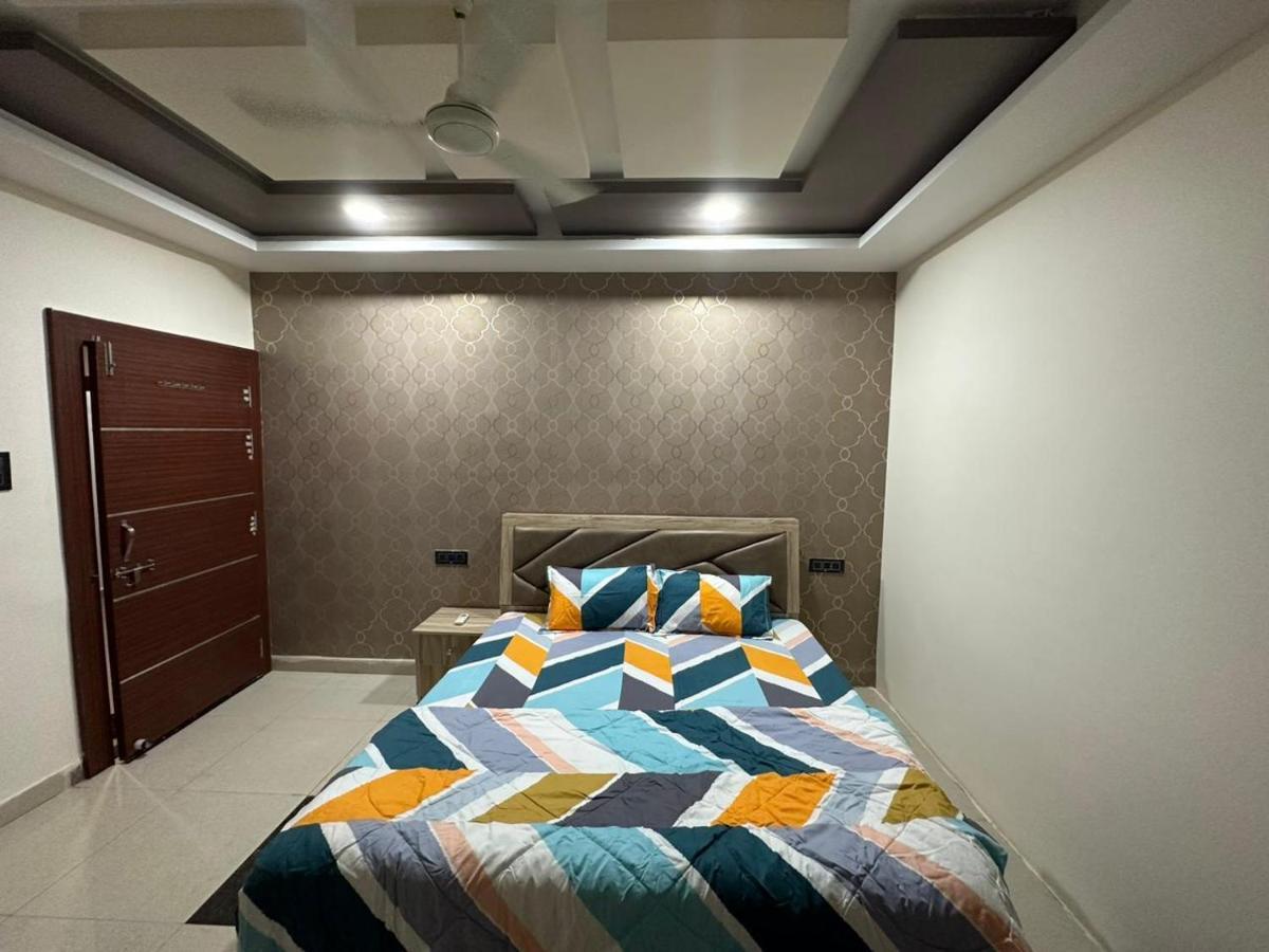 Sunrays - Unique 3Bhk In The Heart Of The City Gwalior Esterno foto