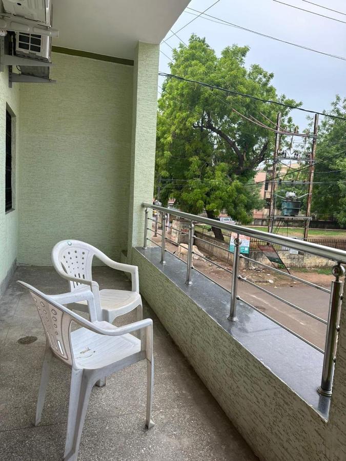 Sunrays - Unique 3Bhk In The Heart Of The City Gwalior Esterno foto